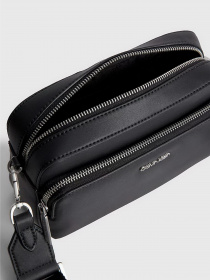 Сумки Calvin Klein Must Camera Bag W/Pckt Lg модель K60K608410-BAX Фото