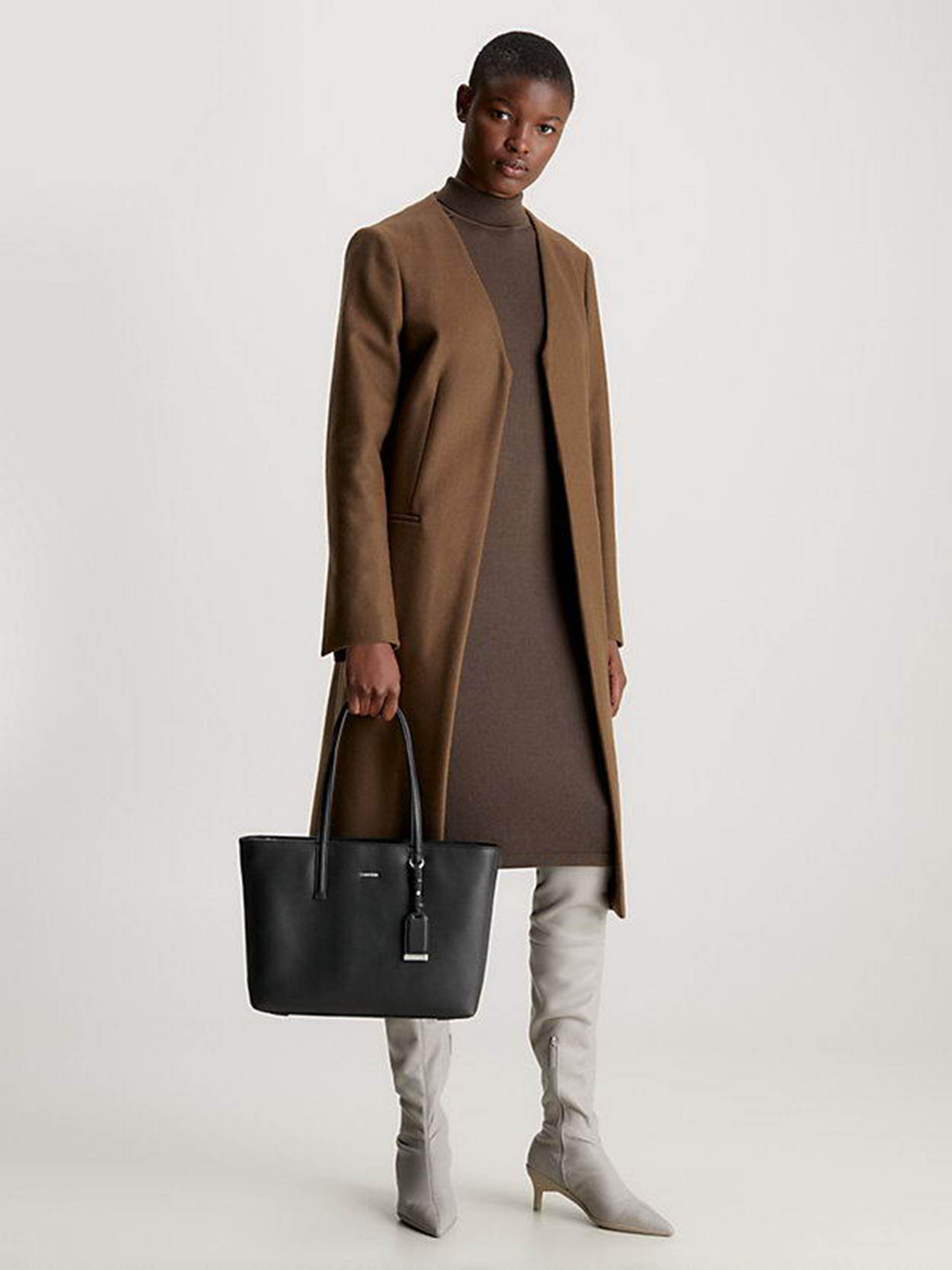 Сумки Calvin Klein Ck Must Shopper Md модель K60K610736-BAX Фото
