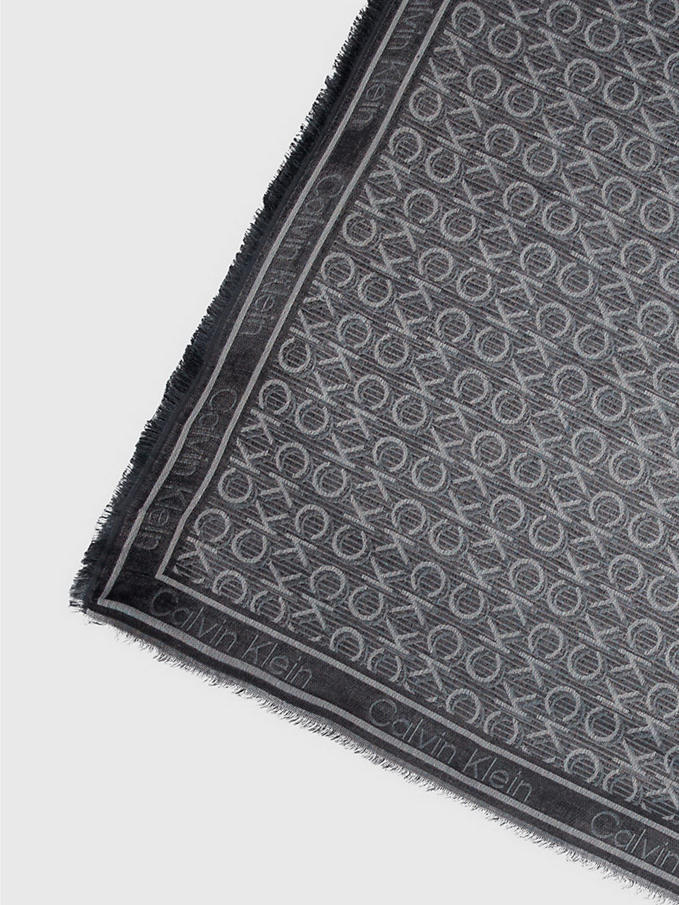Шарфи та хустки Calvin Klein Monogram Jacquard Scraf модель K60K608779-BAX Шарфи та хустки Calvin Klein Monogram Jacquard Scraf модель K60K608779-BAX Фото