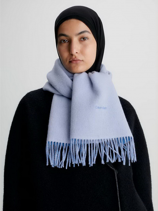 Шарфы и платки Calvin Klein Fringes Two Tones Scarf модель K60K611111-CFX Фото