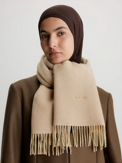 Шарфы и платки Calvin Klein Fringes Two Tones Scarf модель K60K611111-PBP Фото