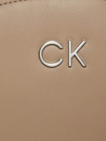 Сумки Calvin Klein Re-Lock Seasonal Crossbody Md модель K60K611444-PFA Фото