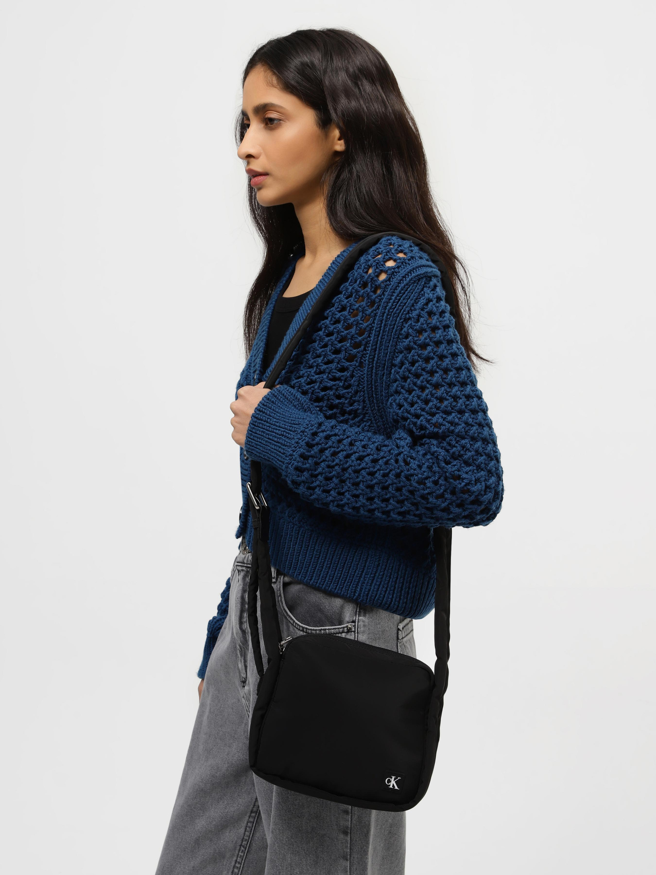 Сумки Calvin Klein Block Sq Camerabag21 Ny модель K60K611557-BEH Фото