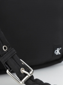 Сумки Calvin Klein Block Sq Camerabag21 Ny модель K60K611557-BEH Фото