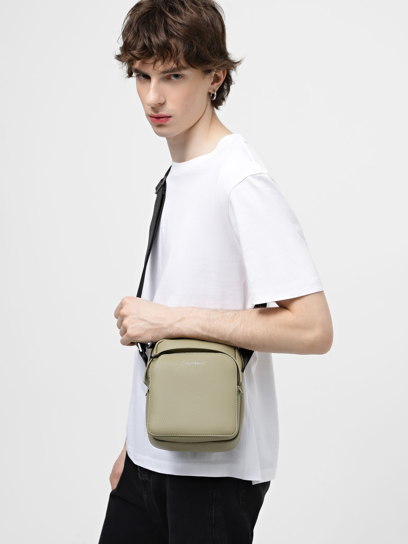 Сумки Calvin Klein Ck Must Reporter S модель K50K511606-MSS Фото