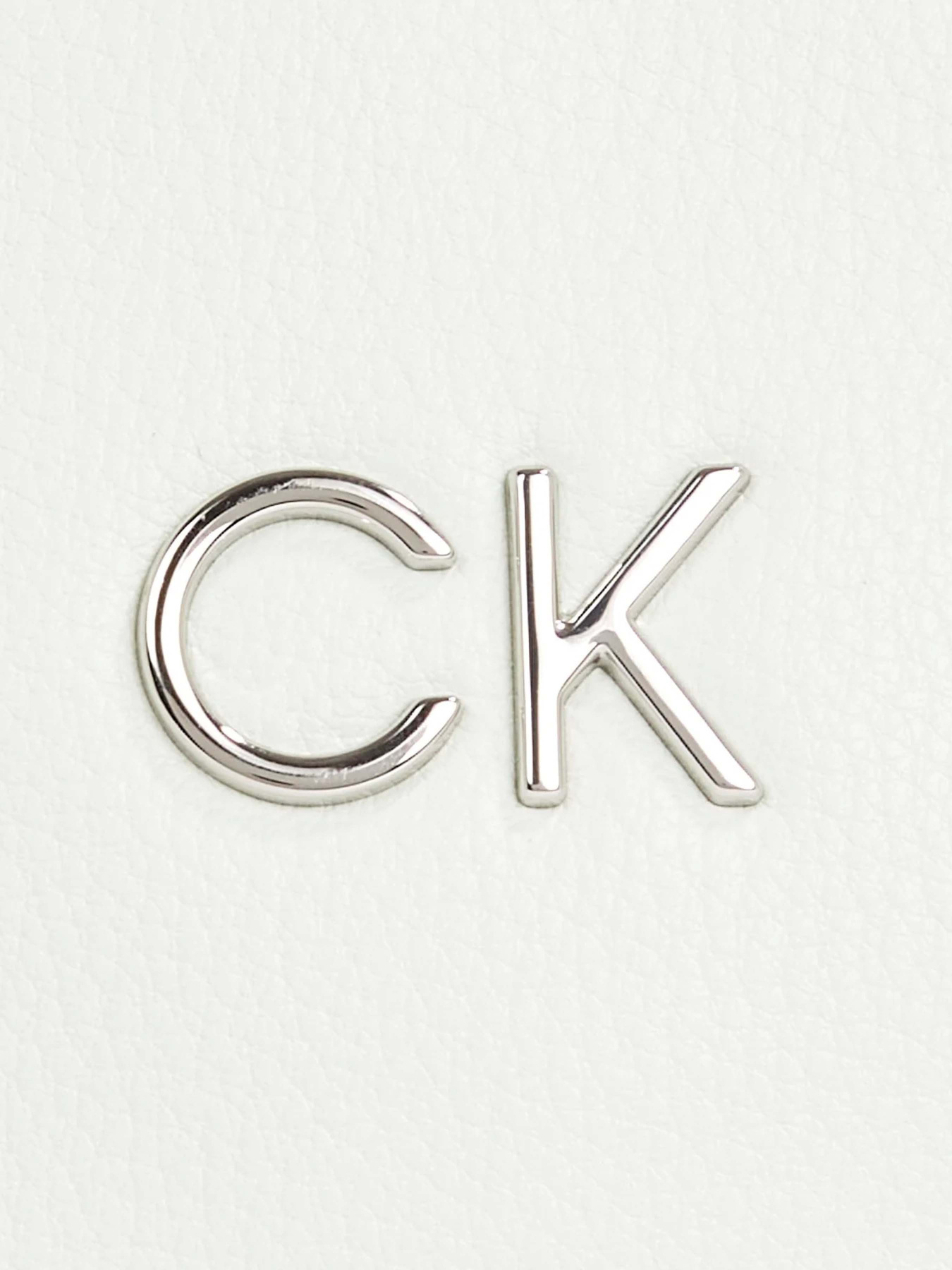 Сумки Calvin Klein Daily Small Dome Pebble модель K60K611761-LIA Фото