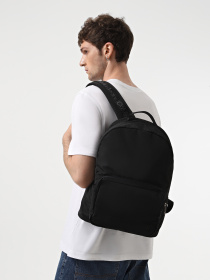Рюкзаки Calvin Klein Round Backpack модель K50K511784-BEH Фото