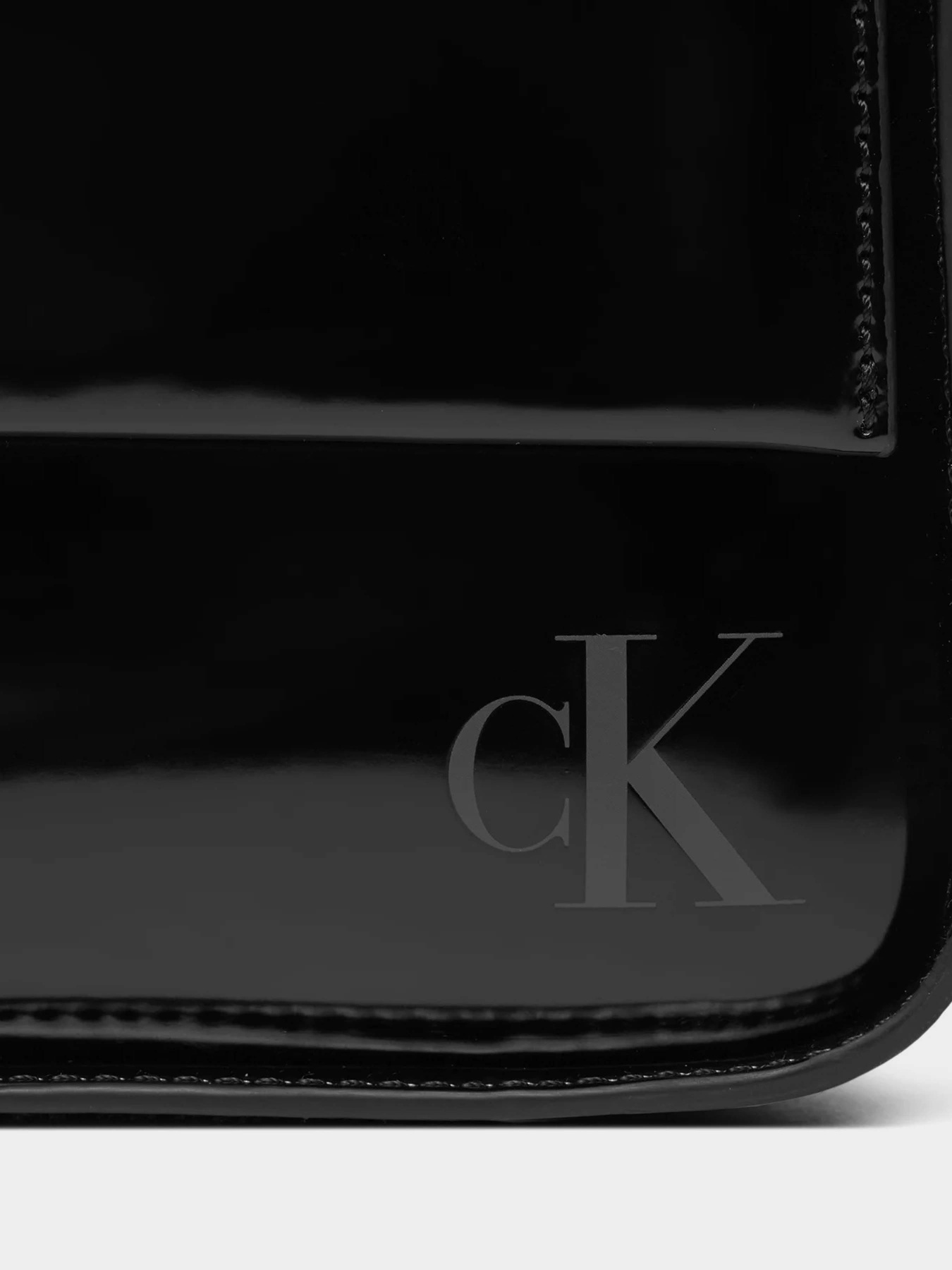 Сумки Calvin Klein Block Ew Flap Shoulderbag25 S модель K60K611833-BEH Фото