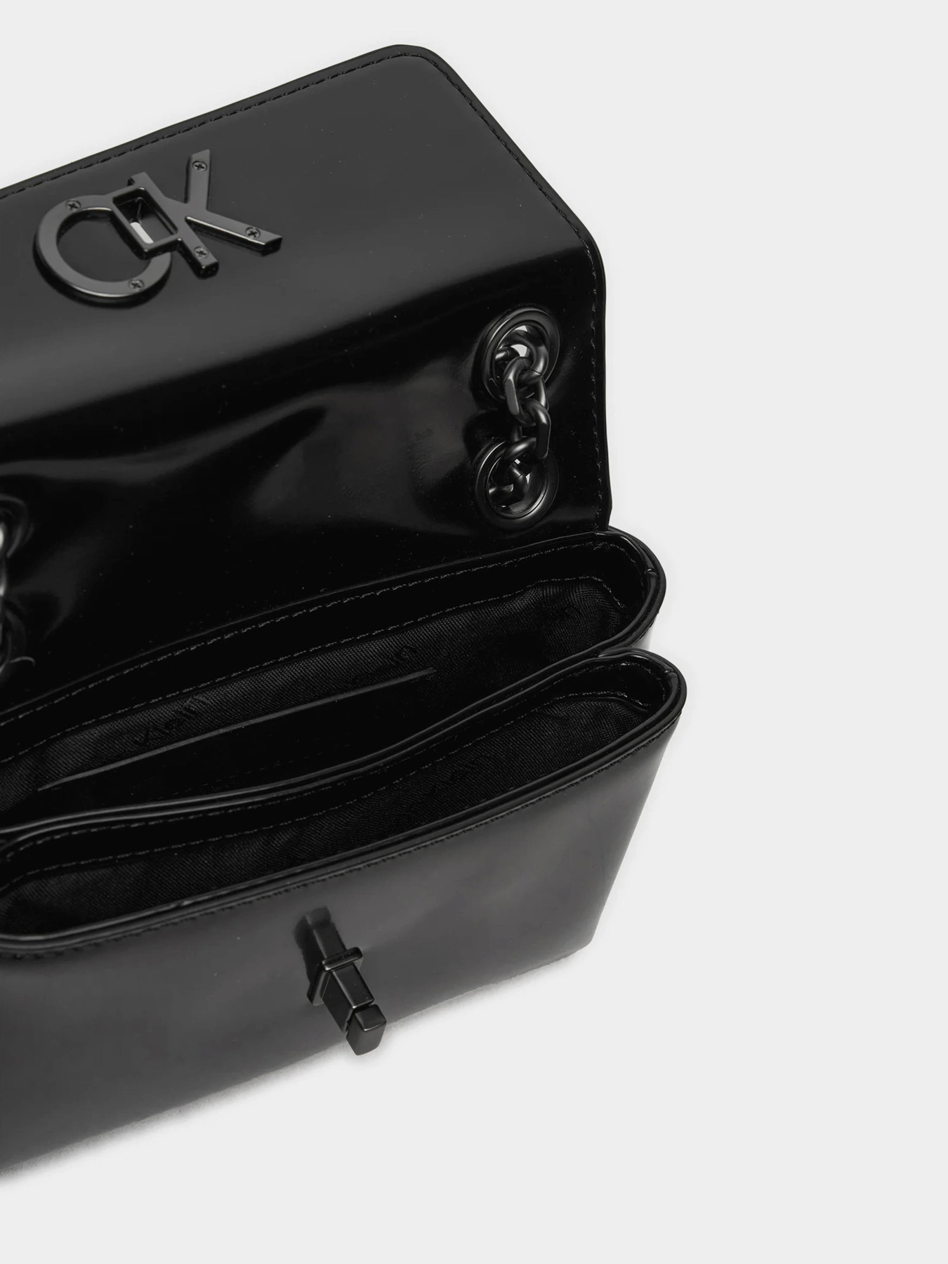Сумки Calvin Klein Re-Lock Sm Shoulder модель K60K612558-BEH Фото