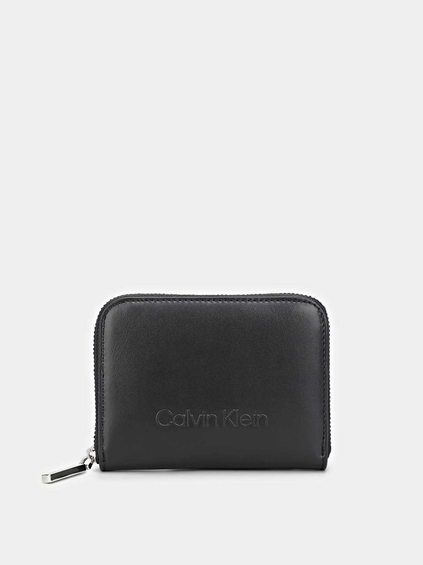 Гаманці Calvin Klein Embossed Logo модель K60K612437-BEH Гаманці Calvin Klein Embossed Logo модель K60K612437-BEH Фото