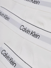 Нижнее белье Calvin Klein Underwear 3-Pack Boxer модель 000NB3963A-100 Фото