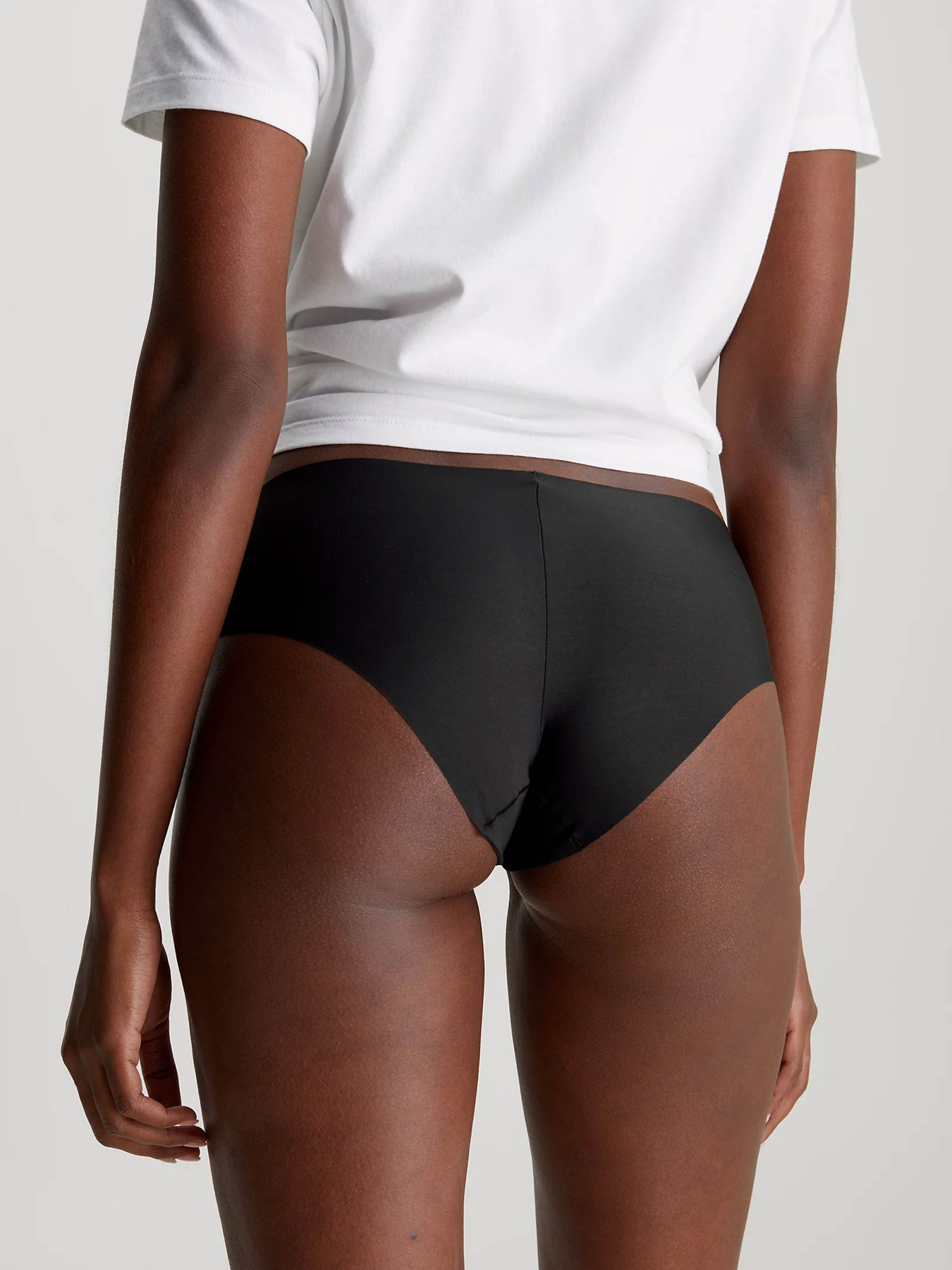 Нижнее белье Calvin Klein Underwear 3 Pack Hipster Panties - Invisibles модель 000QD3559E-UB1 Нижнее белье Calvin Klein Underwear 3 Pack Hipster Panties - Invisibles модель 000QD3559E-UB1 Фото