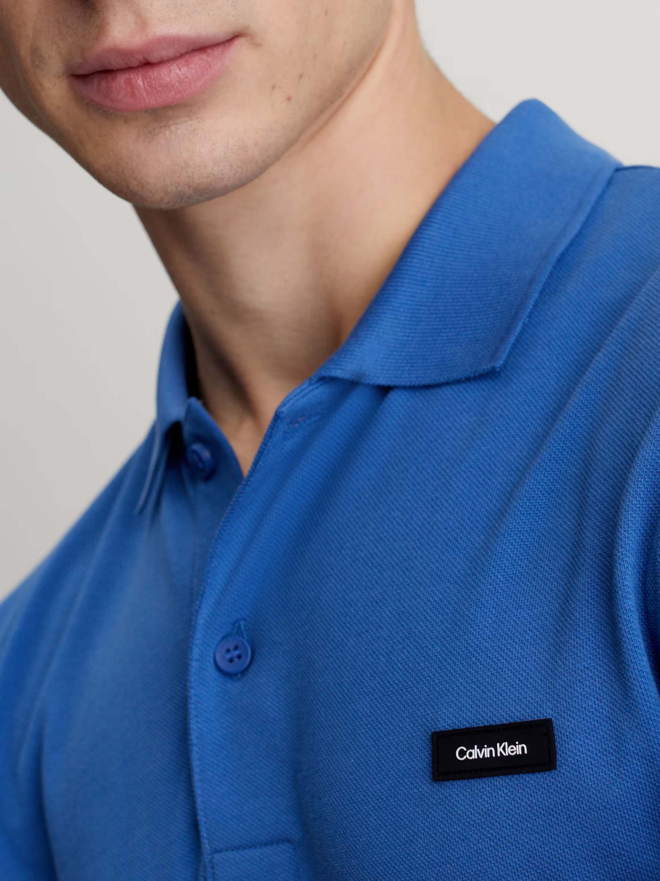 Футболки и поло Calvin Klein модель K10K111196-C41 Футболки и поло Calvin Klein модель K10K111196-C41 Фото