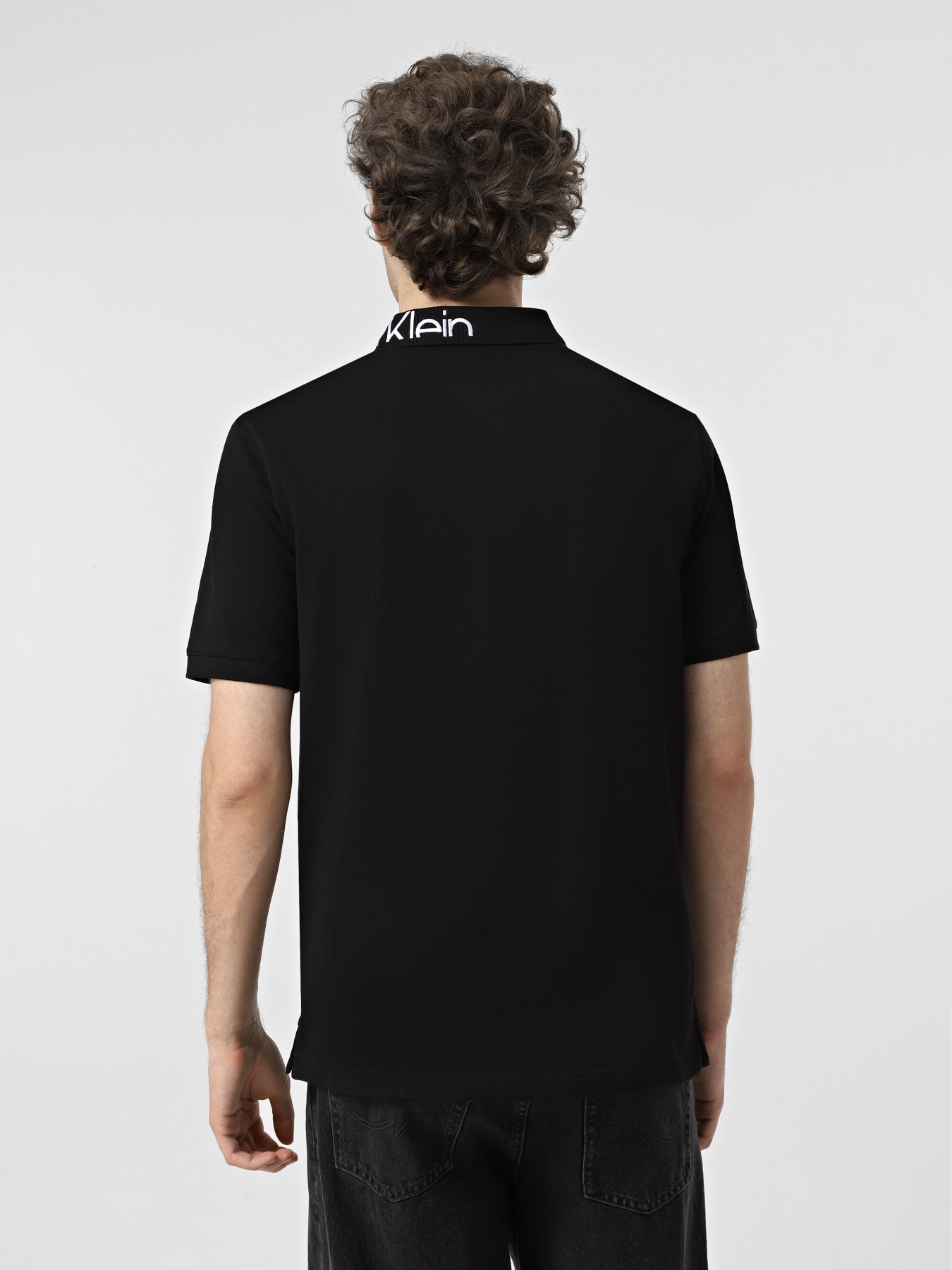 Футболки и поло Calvin Klein модель K10K112467-BEH Футболки и поло Calvin Klein модель K10K112467-BEH Фото