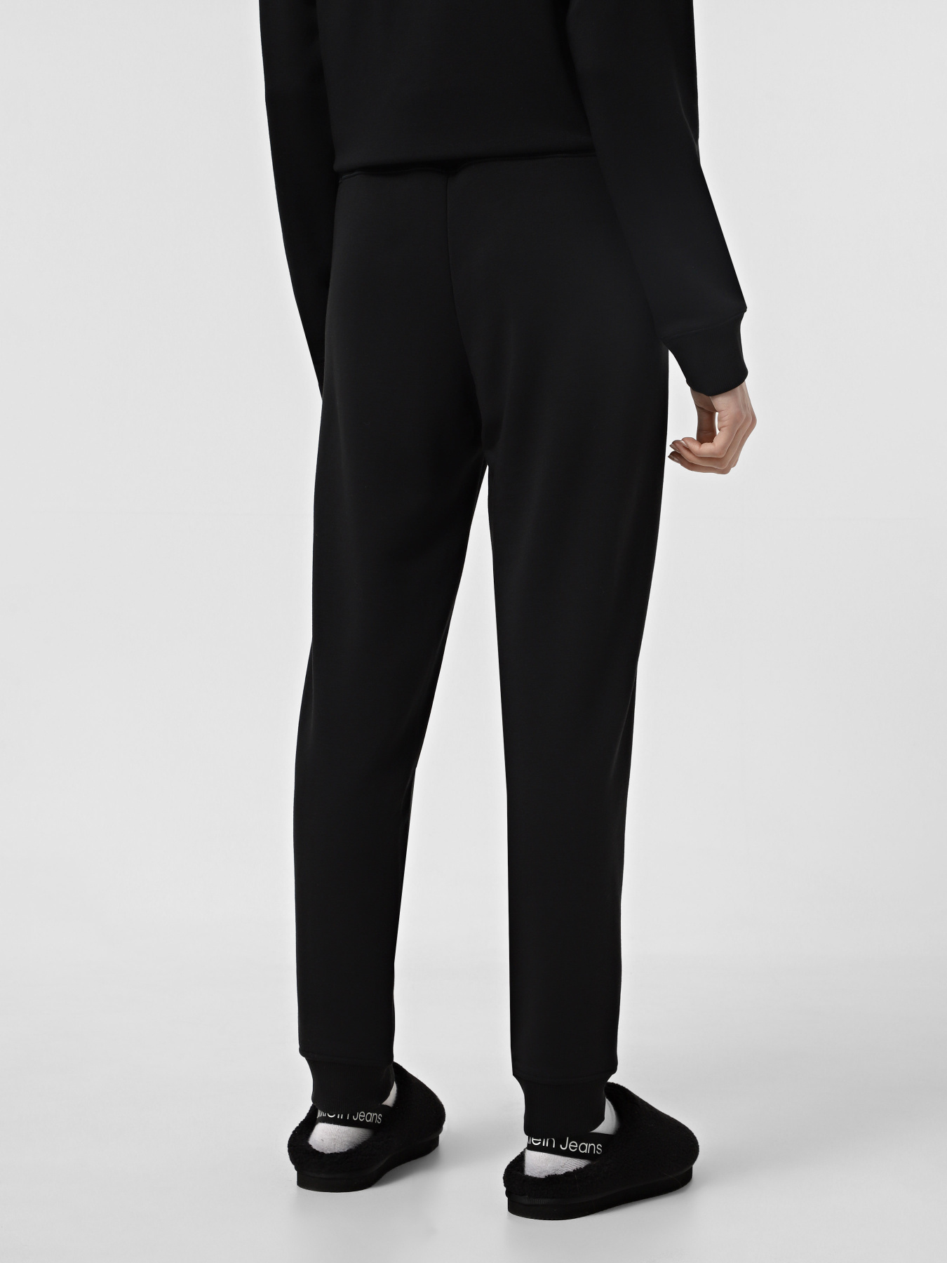 Брюки Calvin Klein Essentials модель 00GWF4P601-BAE Брюки Calvin Klein Essentials модель 00GWF4P601-BAE Фото