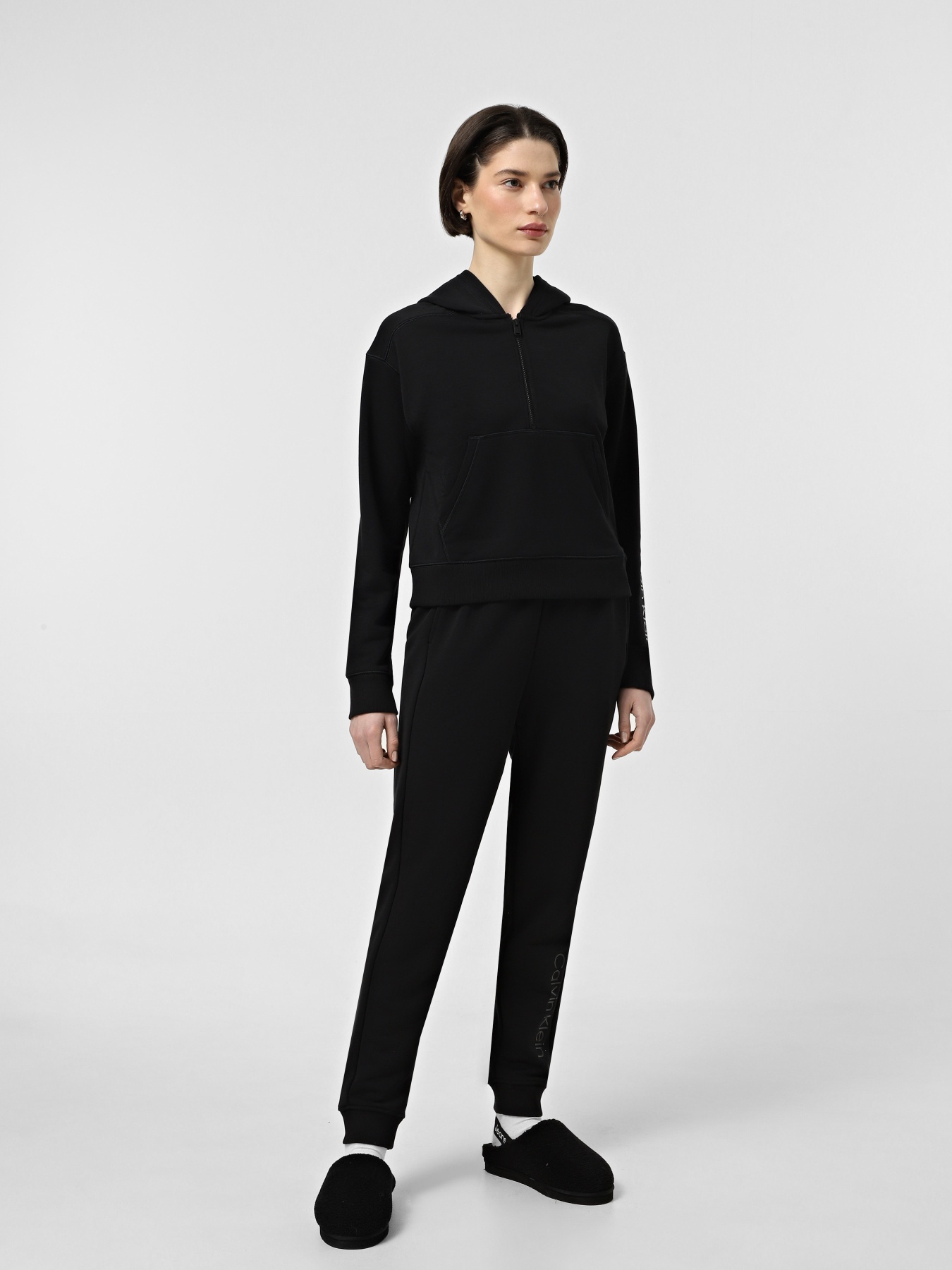 Худи и свитшоты Calvin Klein Essentials модель 00GWF4W303-BAE Худи и свитшоты Calvin Klein Essentials модель 00GWF4W303-BAE Фото
