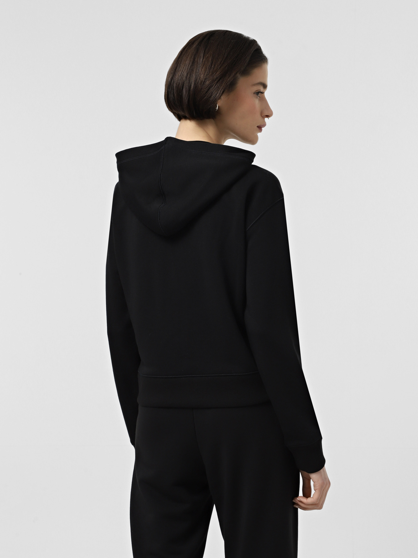 Худи и свитшоты Calvin Klein Essentials модель 00GWF4W303-BAE Худи и свитшоты Calvin Klein Essentials модель 00GWF4W303-BAE Фото