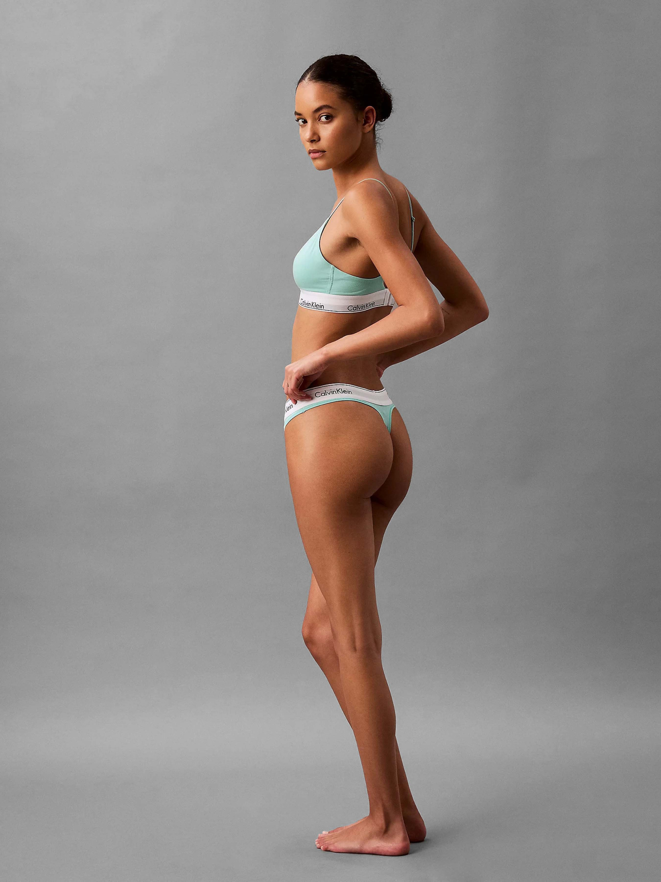 Нижнее белье Calvin Klein Underwear модель 0000F3786E-VOG Фото