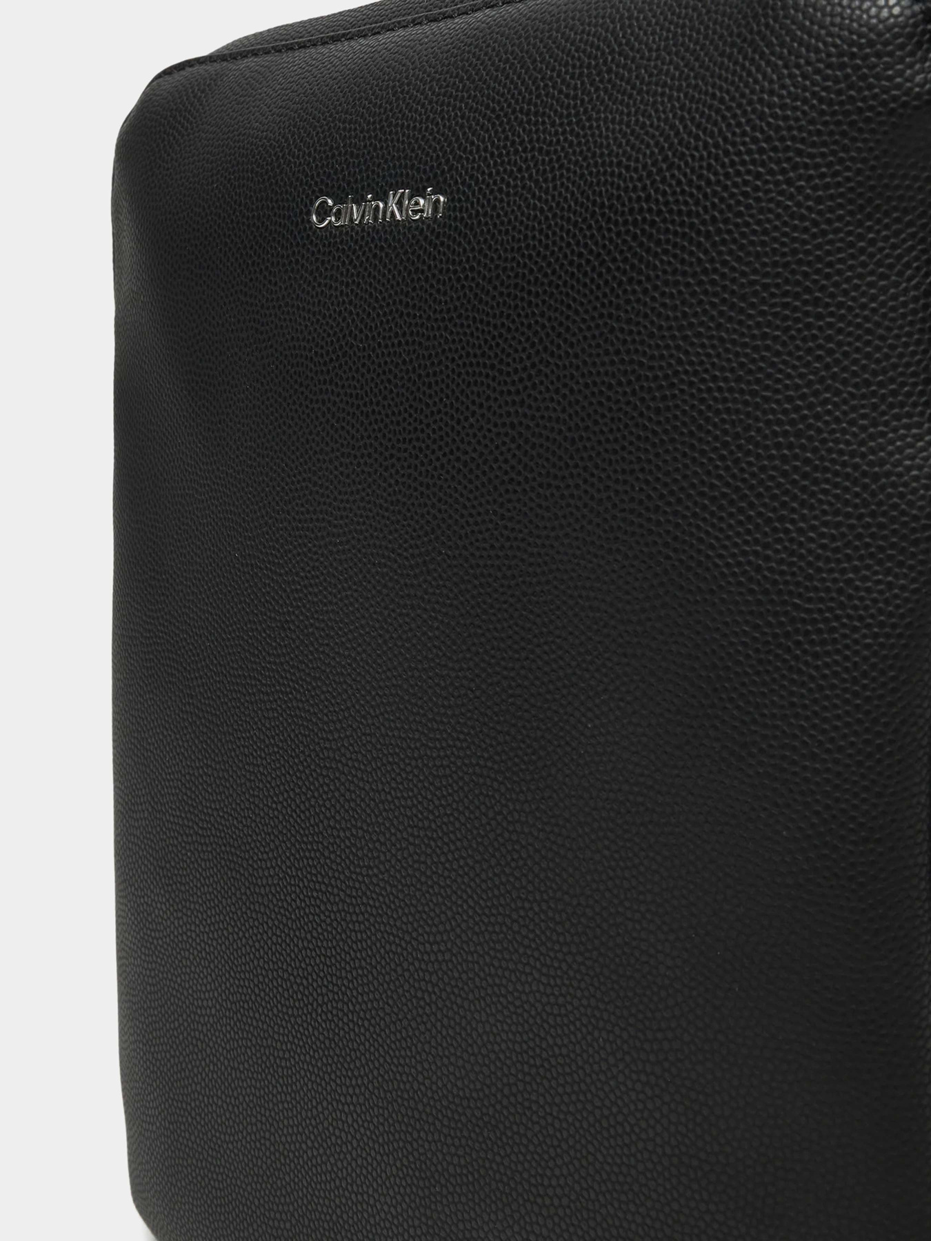 Сумки Calvin Klein модель K50K512767-BEH Сумки Calvin Klein модель K50K512767-BEH Фото