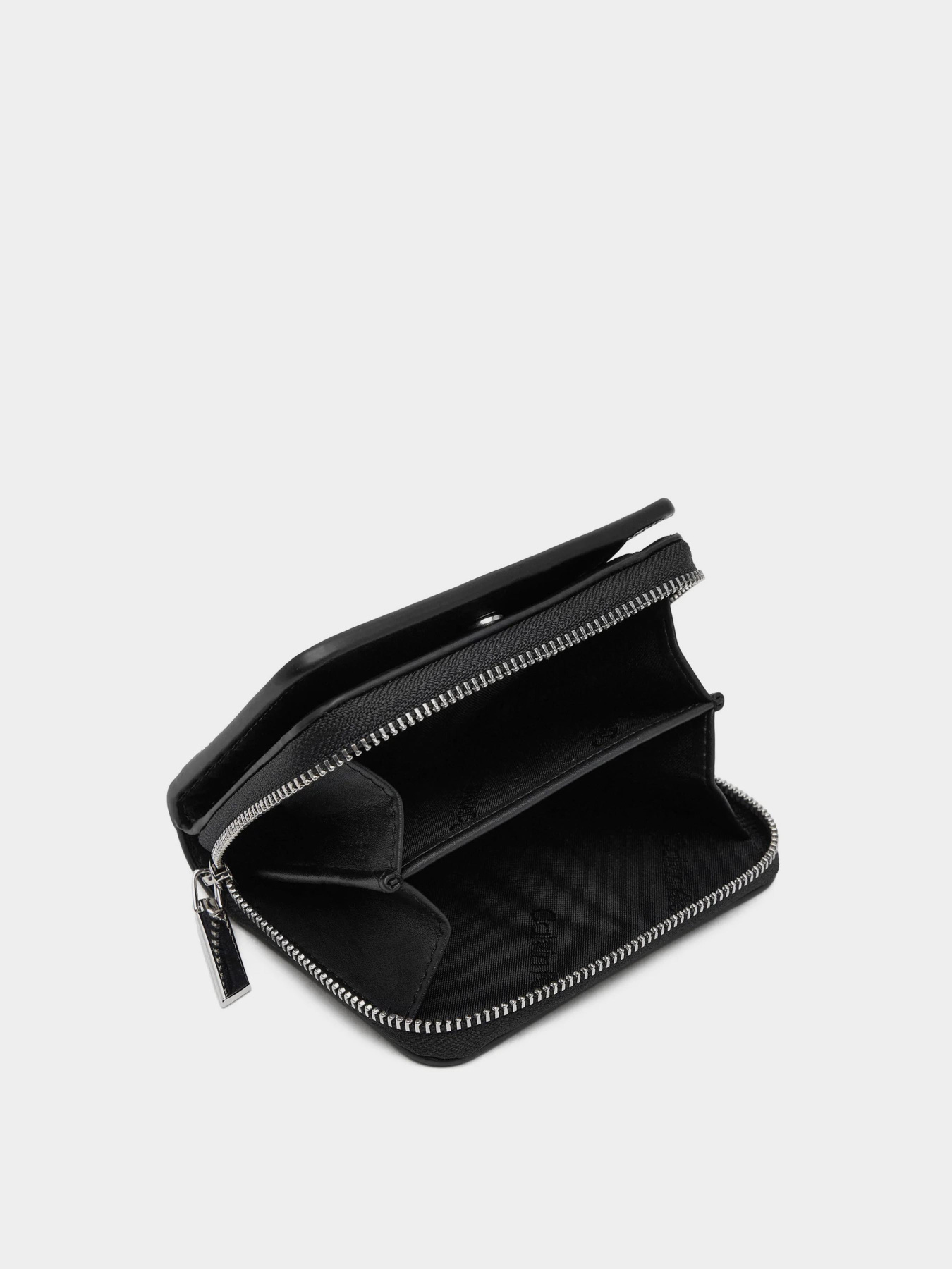 Гаманці Calvin Klein модель K60K611937-BEH Фото