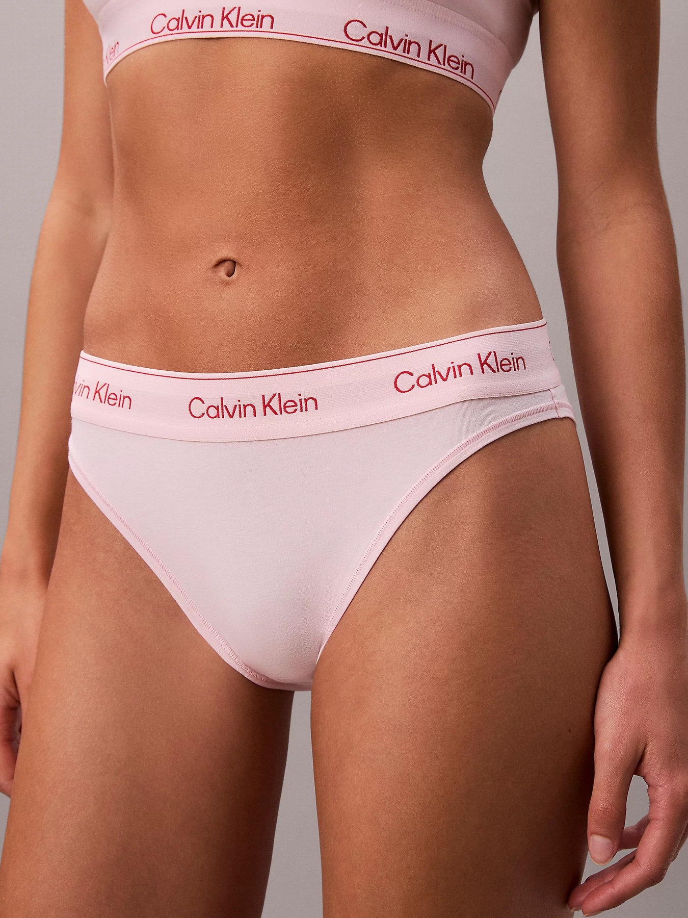 Нижнее белье Calvin Klein Underwear модель LV00QF8524-TFF Нижнее белье Calvin Klein Underwear модель LV00QF8524-TFF Фото