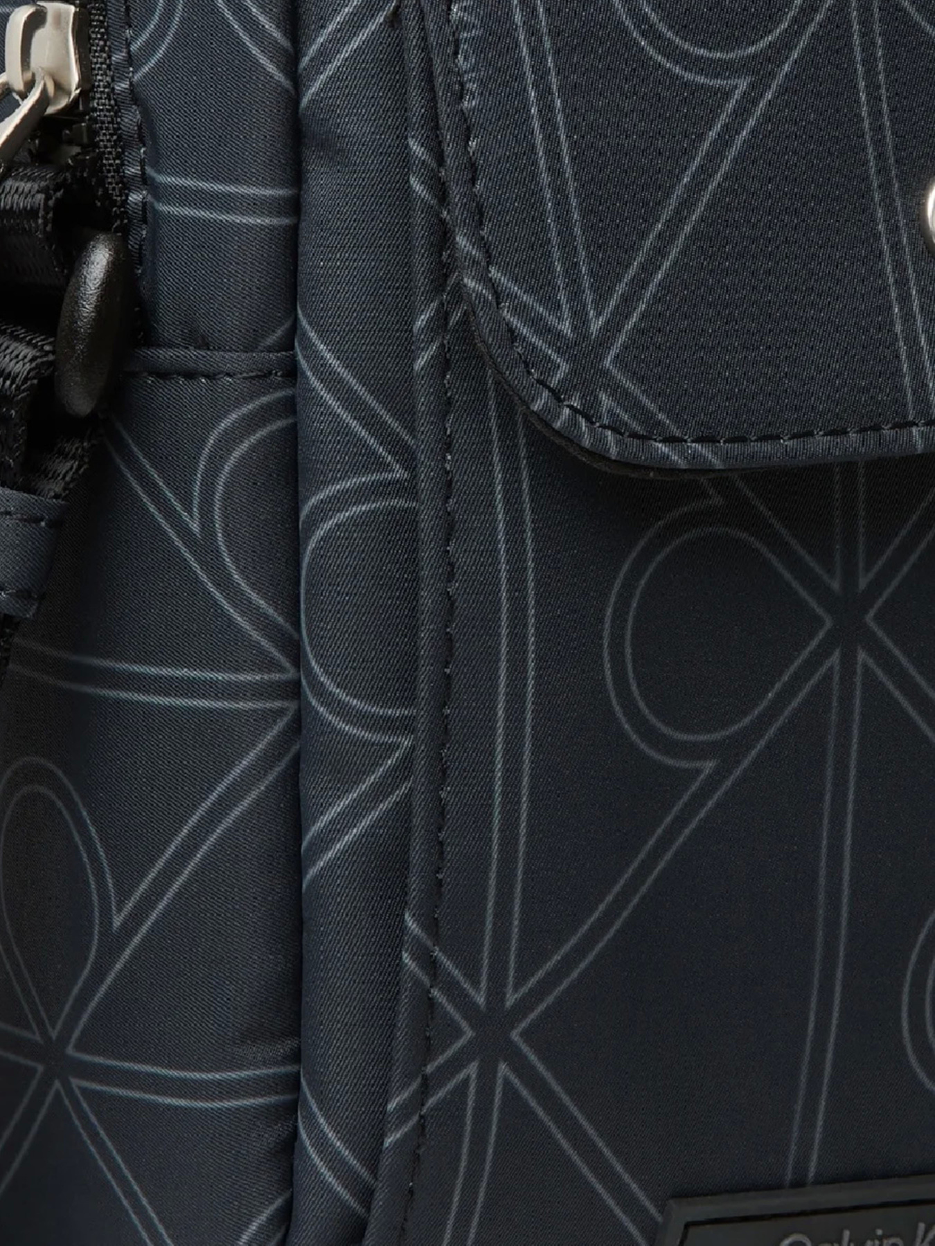 Сумки Calvin Klein PRINTED EMBLEM AOP NYLON SLIM модель LV04D3230G-8MN Фото