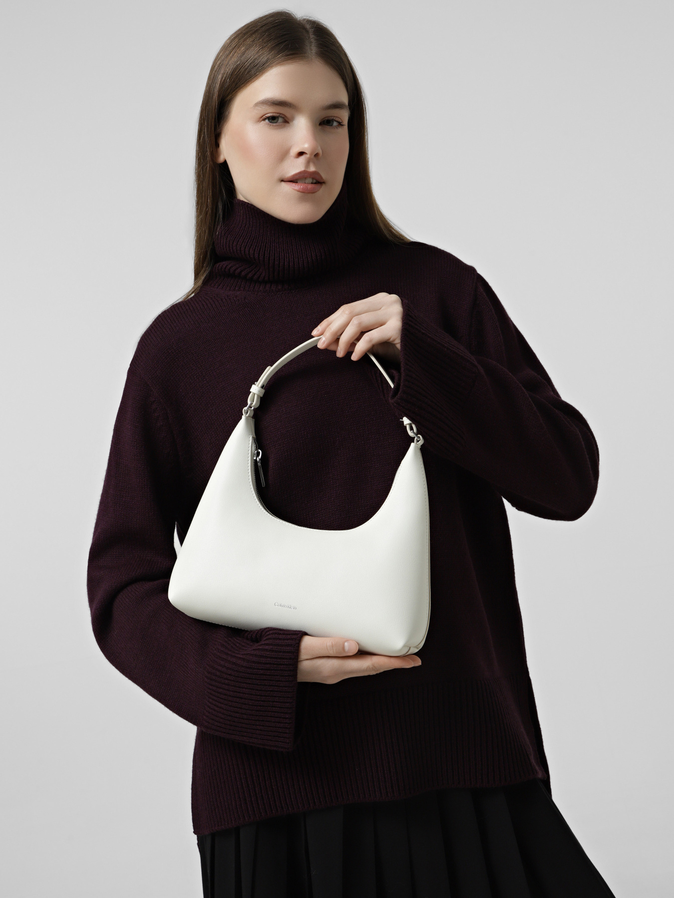 Сумки Calvin Klein FOIL LOGO CONV SHOU﻿LDER BAG модель LV04F3272G-FUP Фото