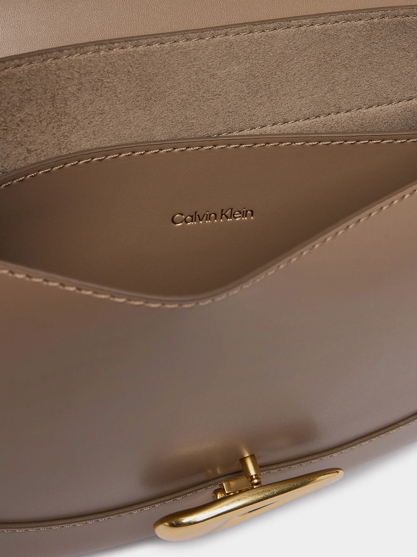 Сумки Calvin Klein HARDWARE FLAP MEDIUM CROSSBODY модель LV04F3401G-VFU Фото