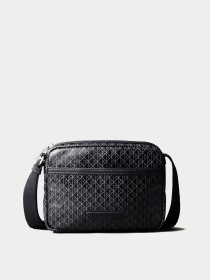 Сумки Calvin Klein EMBLEM AOP COATED CAMERA BAG модель LV04D3314G-UB1 Фото