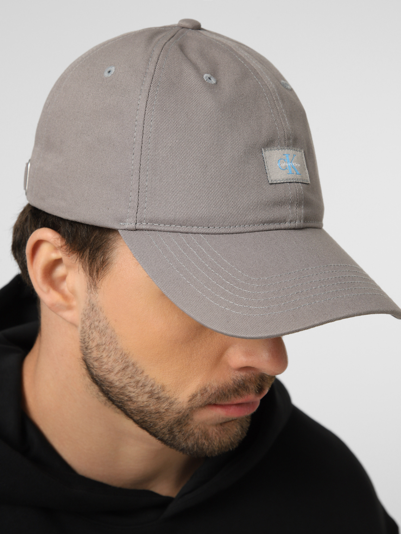 Шапки и кепки Calvin Klein MONOLOGO WOVEN PATCH BB CAP модель LV04D5077G-PBB Шапки и кепки Calvin Klein MONOLOGO WOVEN PATCH BB CAP модель LV04D5077G-PBB Фото