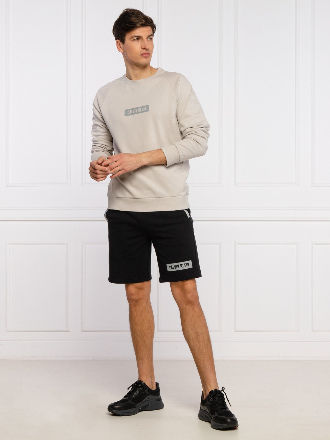 Худи и свитшоты Calvin Klein модель 00GMS1W360-082 Худи и свитшоты Calvin Klein модель 00GMS1W360-082 Фото