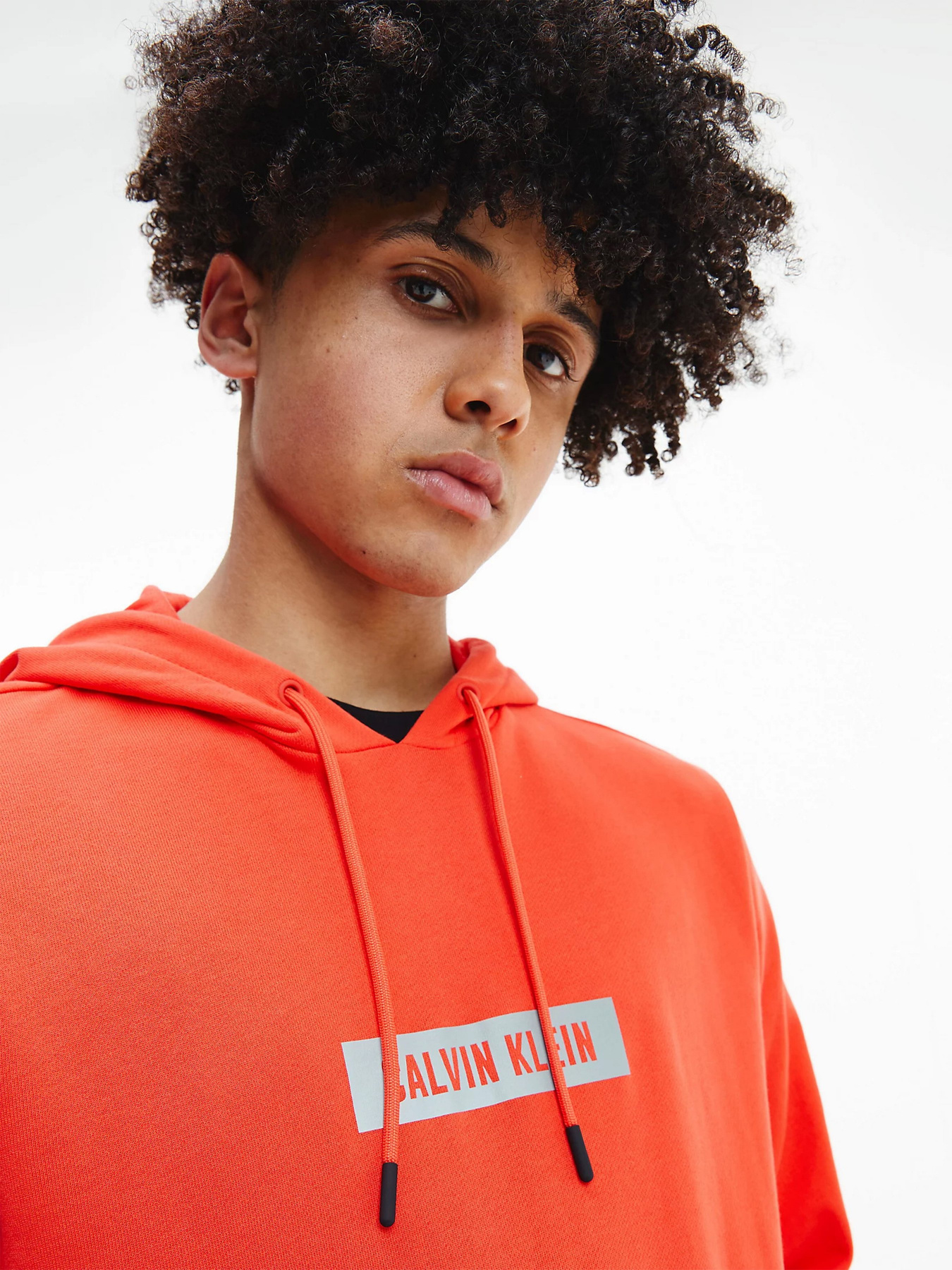 Худи и свитшоты Calvin Klein модель 00GMS1W361-610 Худи и свитшоты Calvin Klein модель 00GMS1W361-610 Фото