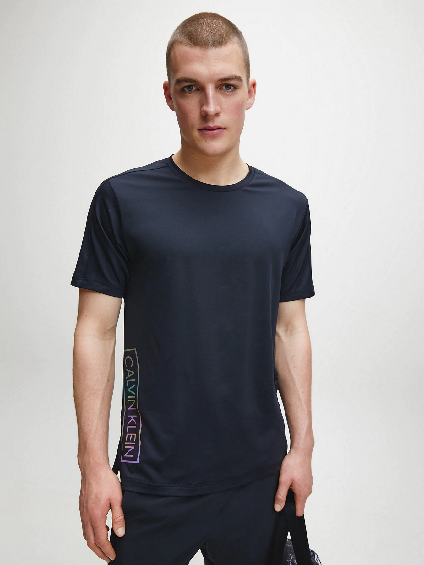 Футболки і поло Calvin Klein модель 00GMT0K115-007 Футболки і поло Calvin Klein модель 00GMT0K115-007 Фото