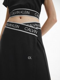 Спідниці Calvin Klein модель 00GWS1T958-007 Фото