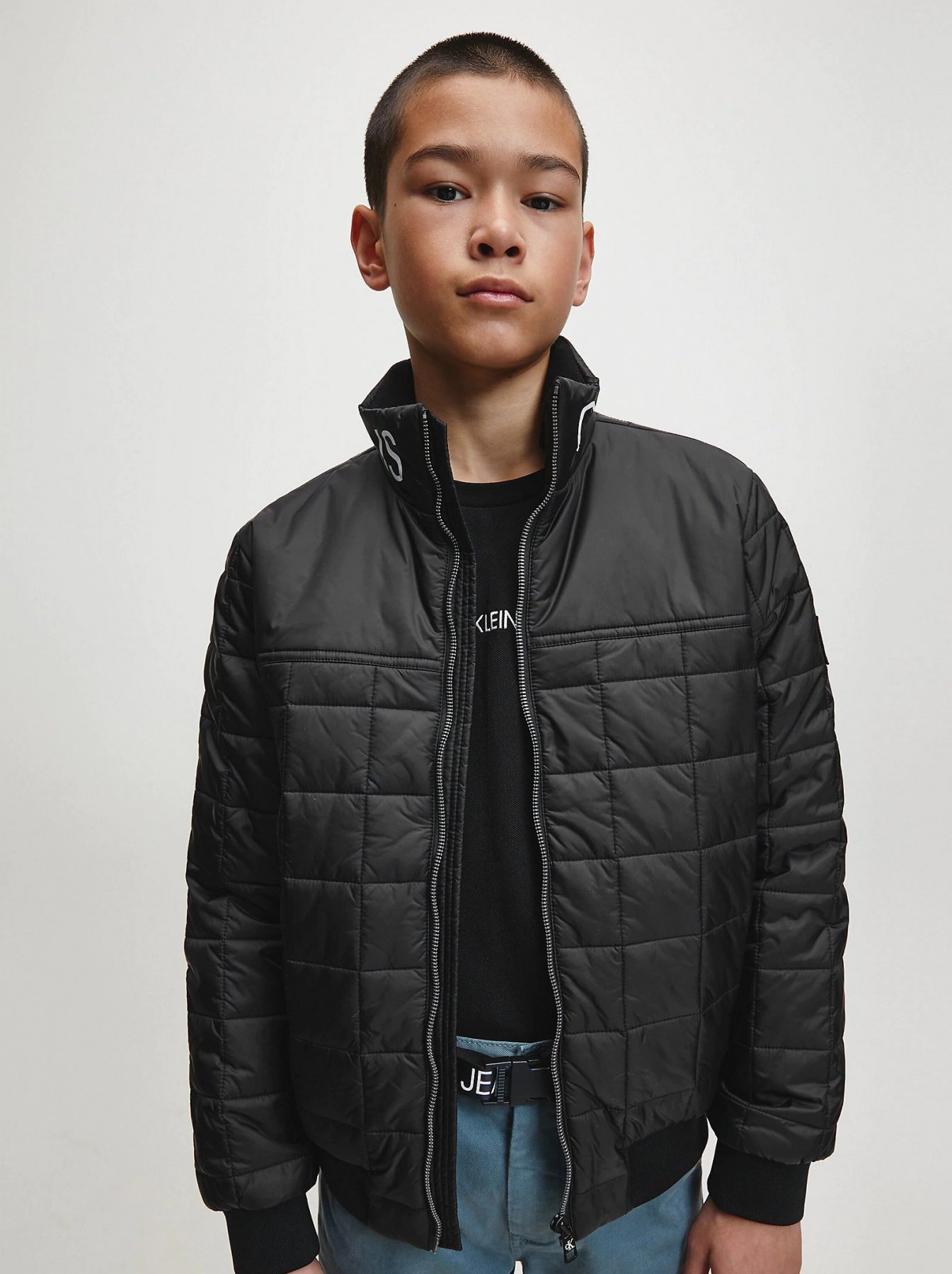 Куртки та дублянки Calvin Klein модель CKL68 Фото