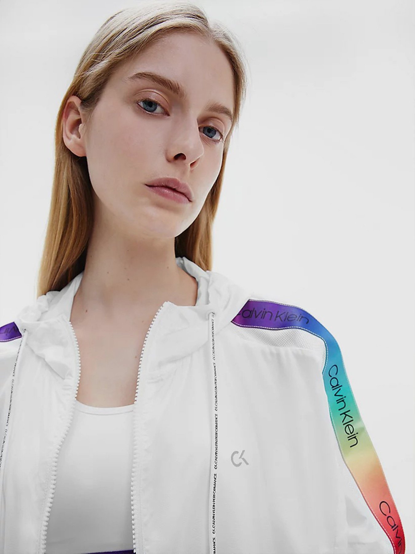 Худи и свитшоты Calvin Klein модель 00GWT1O566-100 Фото