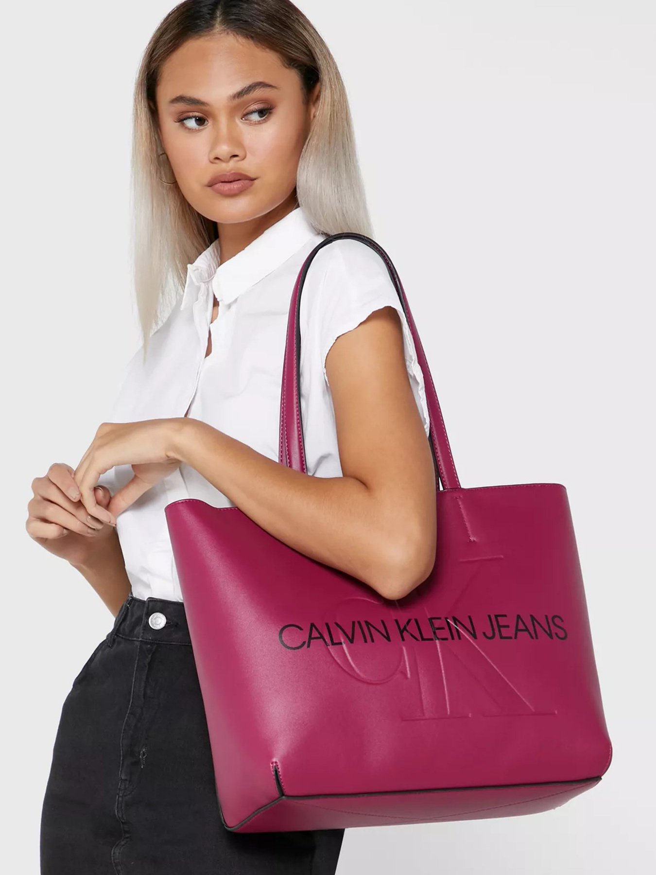 Сумки Calvin Klein модель K60K607200_VWS Фото