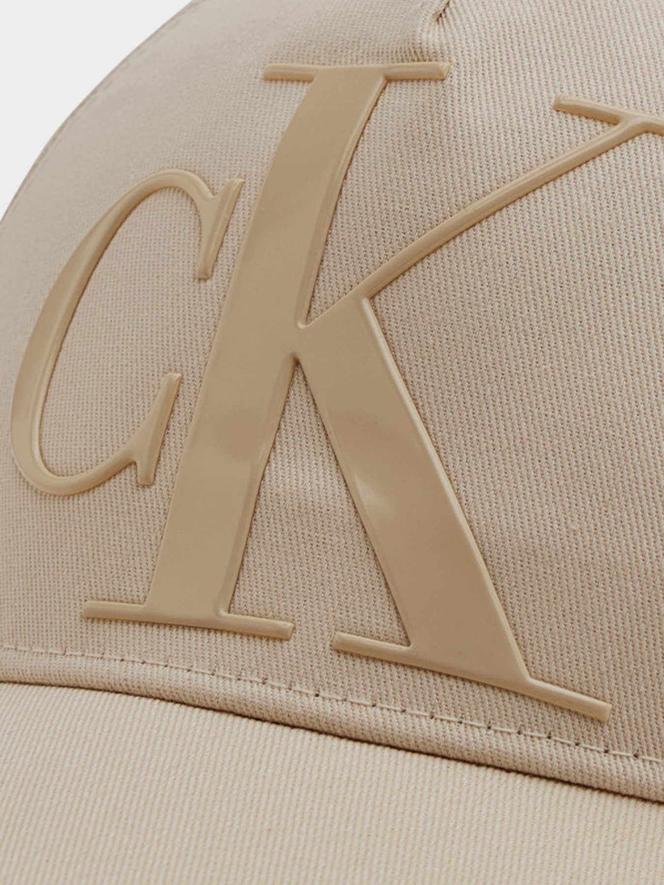 Шапки та кепки Calvin Klein Deboss модель K60K608276_ACJ Шапки та кепки Calvin Klein Deboss модель K60K608276_ACJ Фото