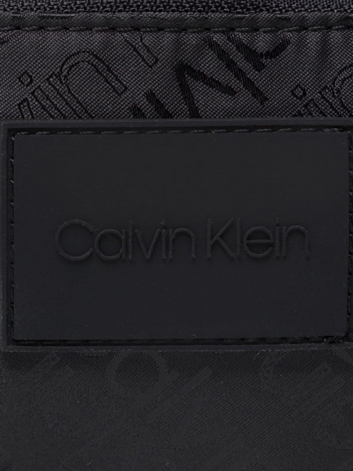 Сумки Calvin Klein модель K50K508147_01L Фото