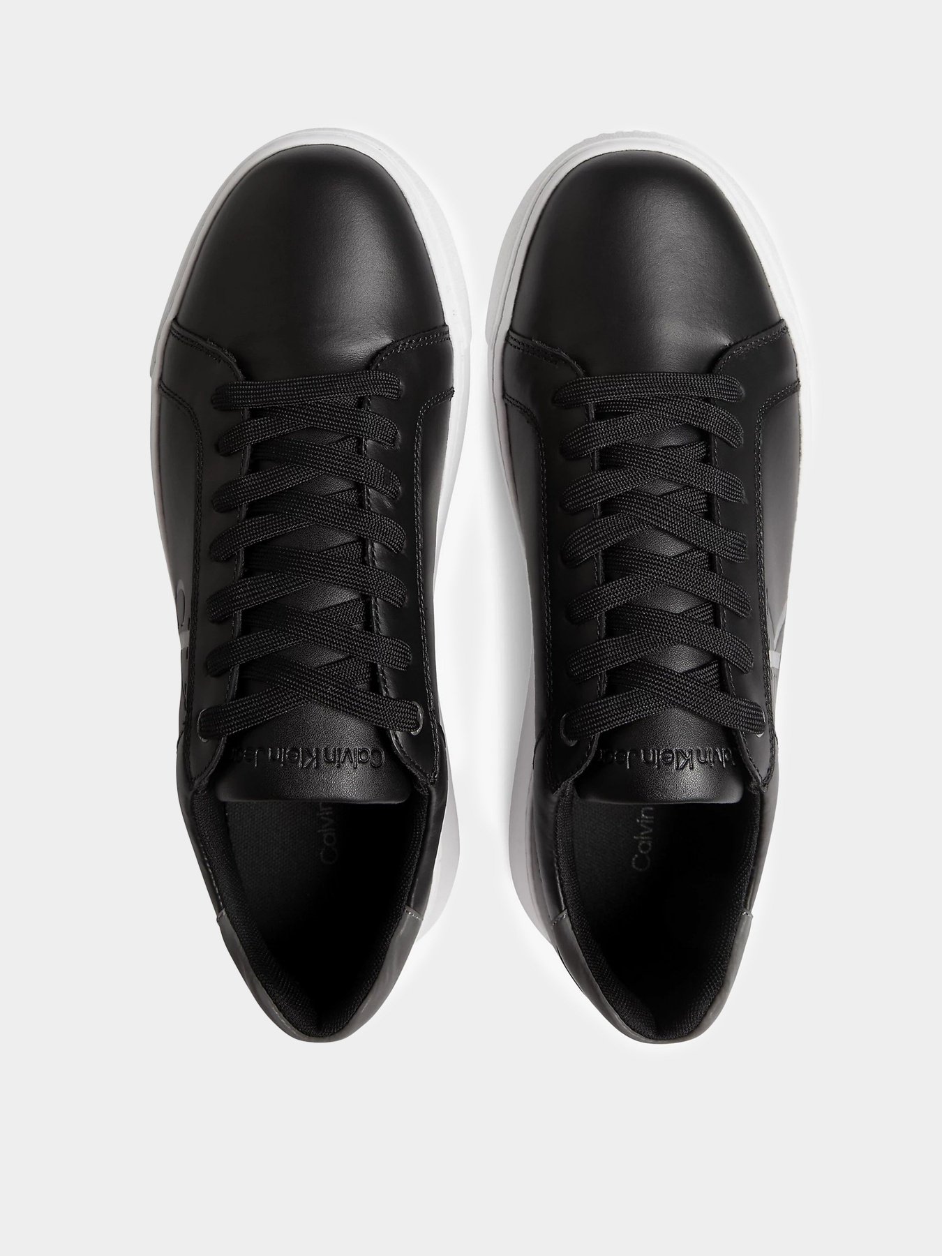Кроссовки Calvin Klein Chunky Cupsole Laceup Low модель YM0YM00536-00T Кроссовки Calvin Klein Chunky Cupsole Laceup Low модель YM0YM00536-00T Фото