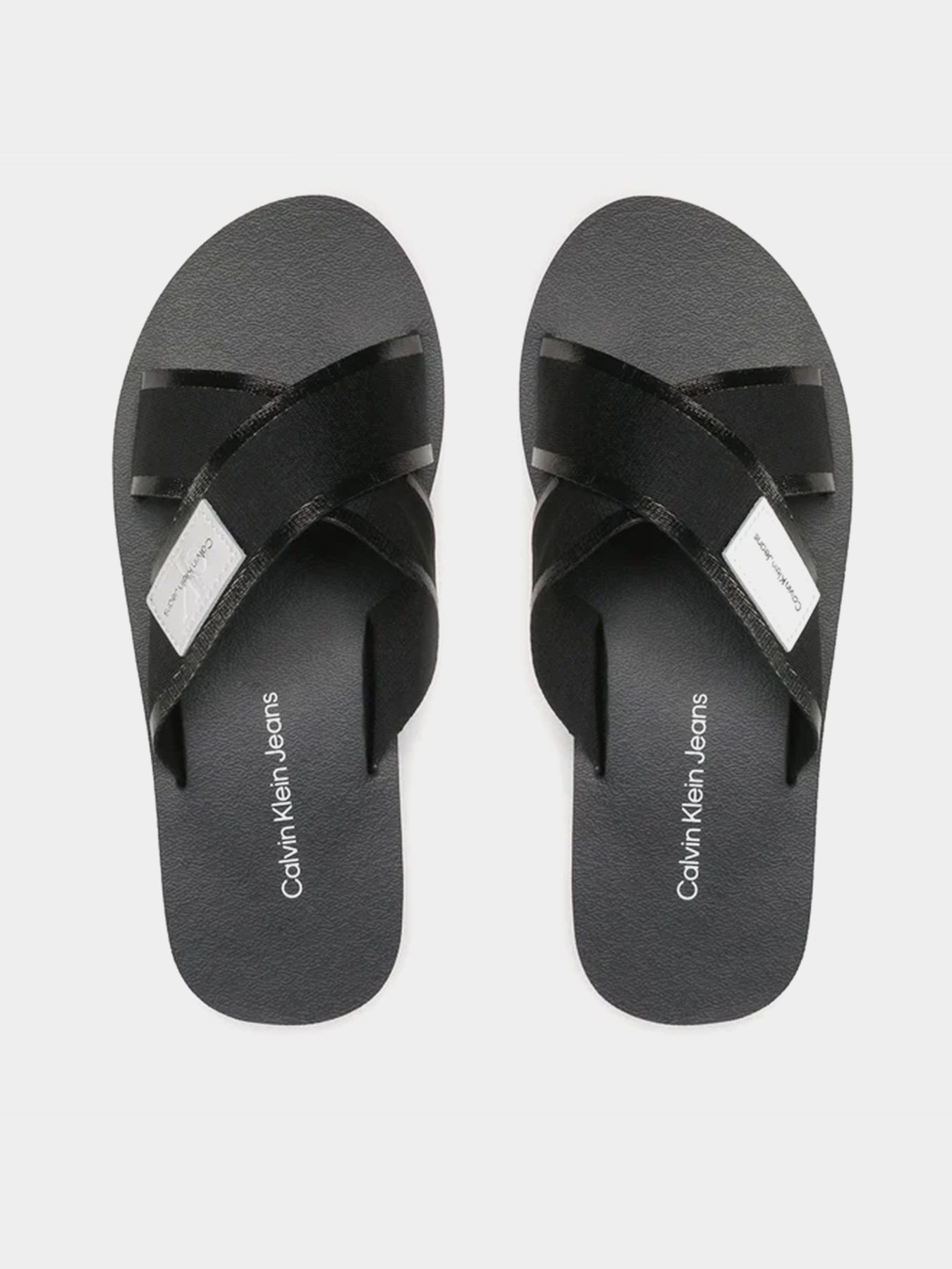 Шлёпанцы Calvin Klein Crisscros Badge модель YM0YM00641-BDS Фото