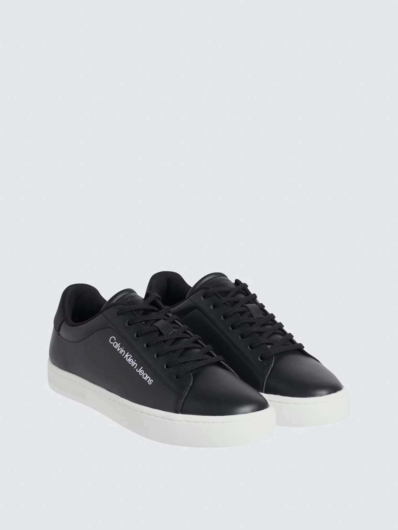 Кеды Calvin Klein Classic Cupsole Lace Up Sneaker модель YM0YM00715-0GK Фото