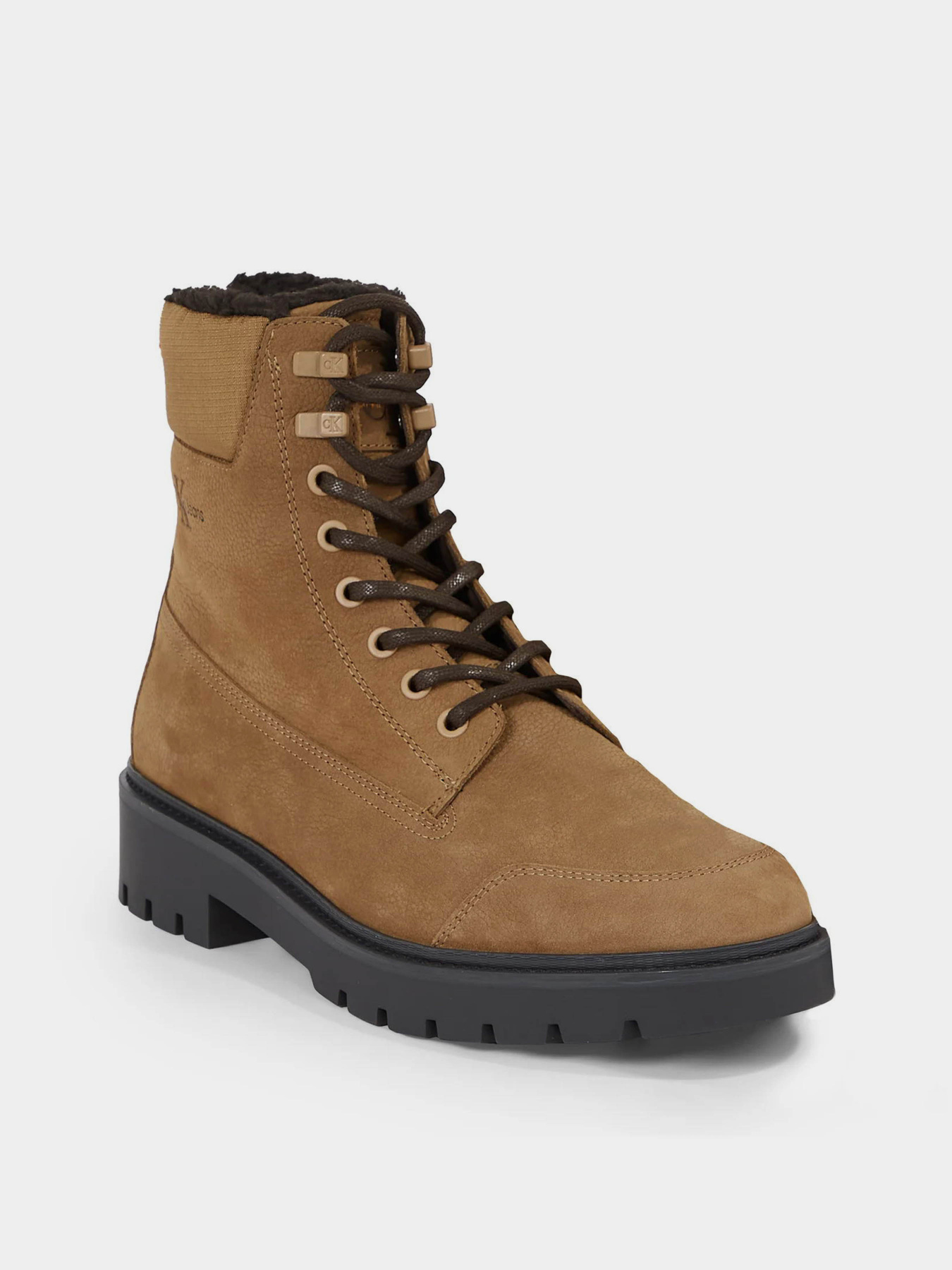 Черевики та чоботи Calvin Klein Combat Mid Laceup Wl Suede модель YM0YM00765-0HD Черевики та чоботи Calvin Klein Combat Mid Laceup Wl Suede модель YM0YM00765-0HD Фото