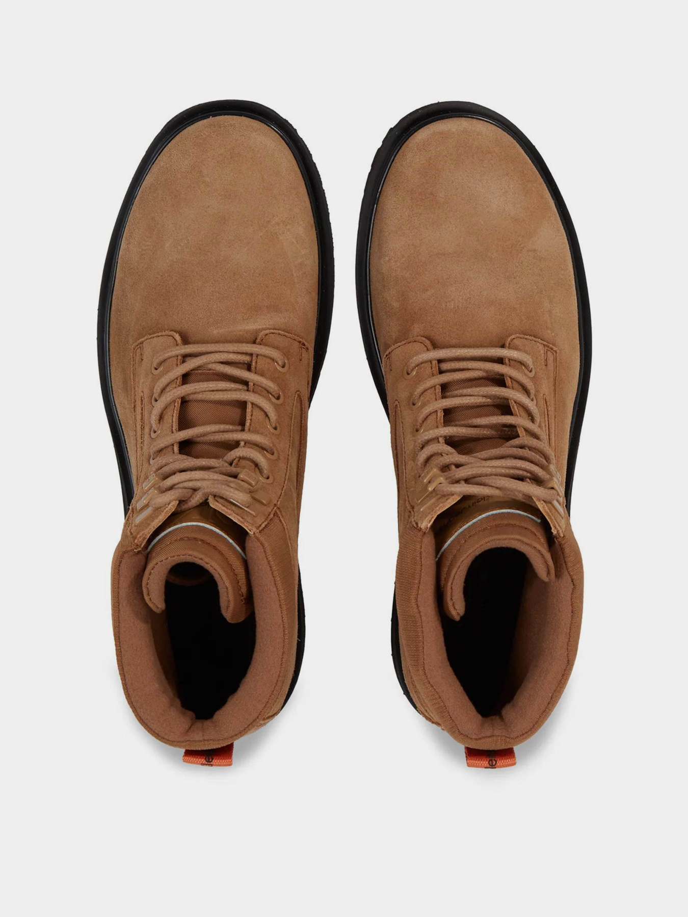 Ботинки и сапоги Calvin Klein Eva Mid Laceup Boot Suede модель YM0YM00802-0HD Ботинки и сапоги Calvin Klein Eva Mid Laceup Boot Suede модель YM0YM00802-0HD Фото