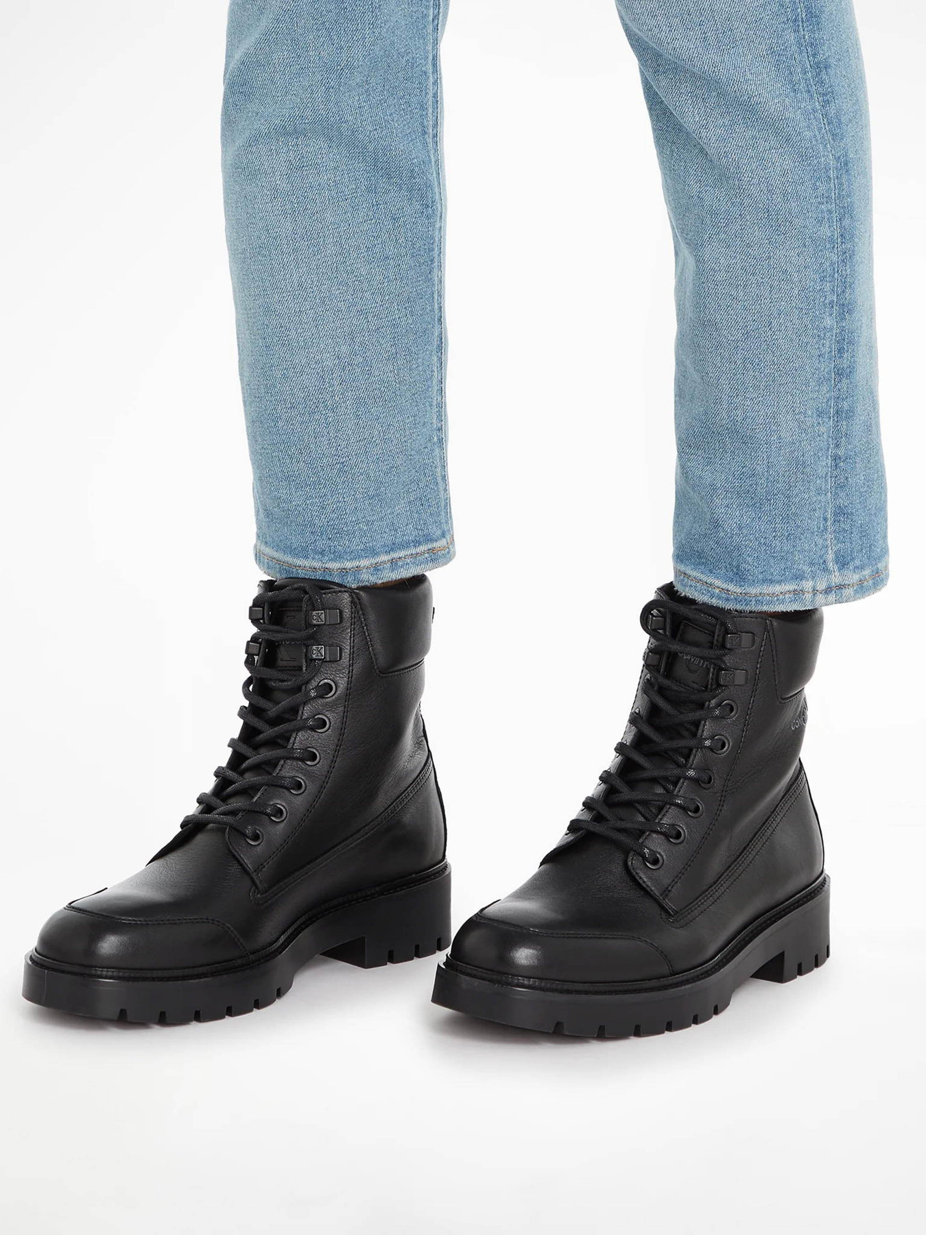Ботинки и сапоги Calvin Klein Combat Mid Laceup Wl Lth модель YM0YM00847-0GT Ботинки и сапоги Calvin Klein Combat Mid Laceup Wl Lth модель YM0YM00847-0GT Фото