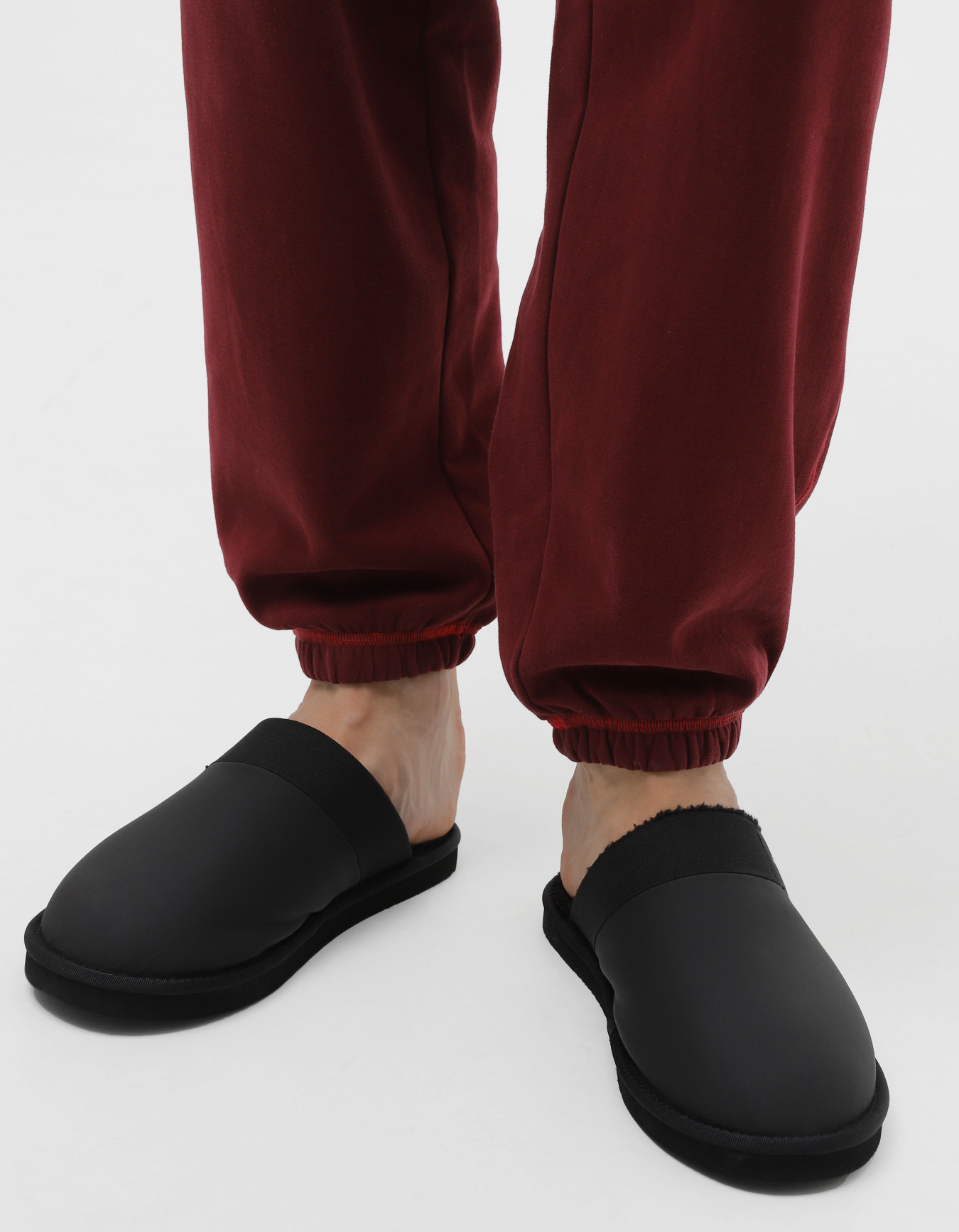 Капці Calvin Klein Faux Leather Mule Slippers модель YM0YM00758-00T Фото