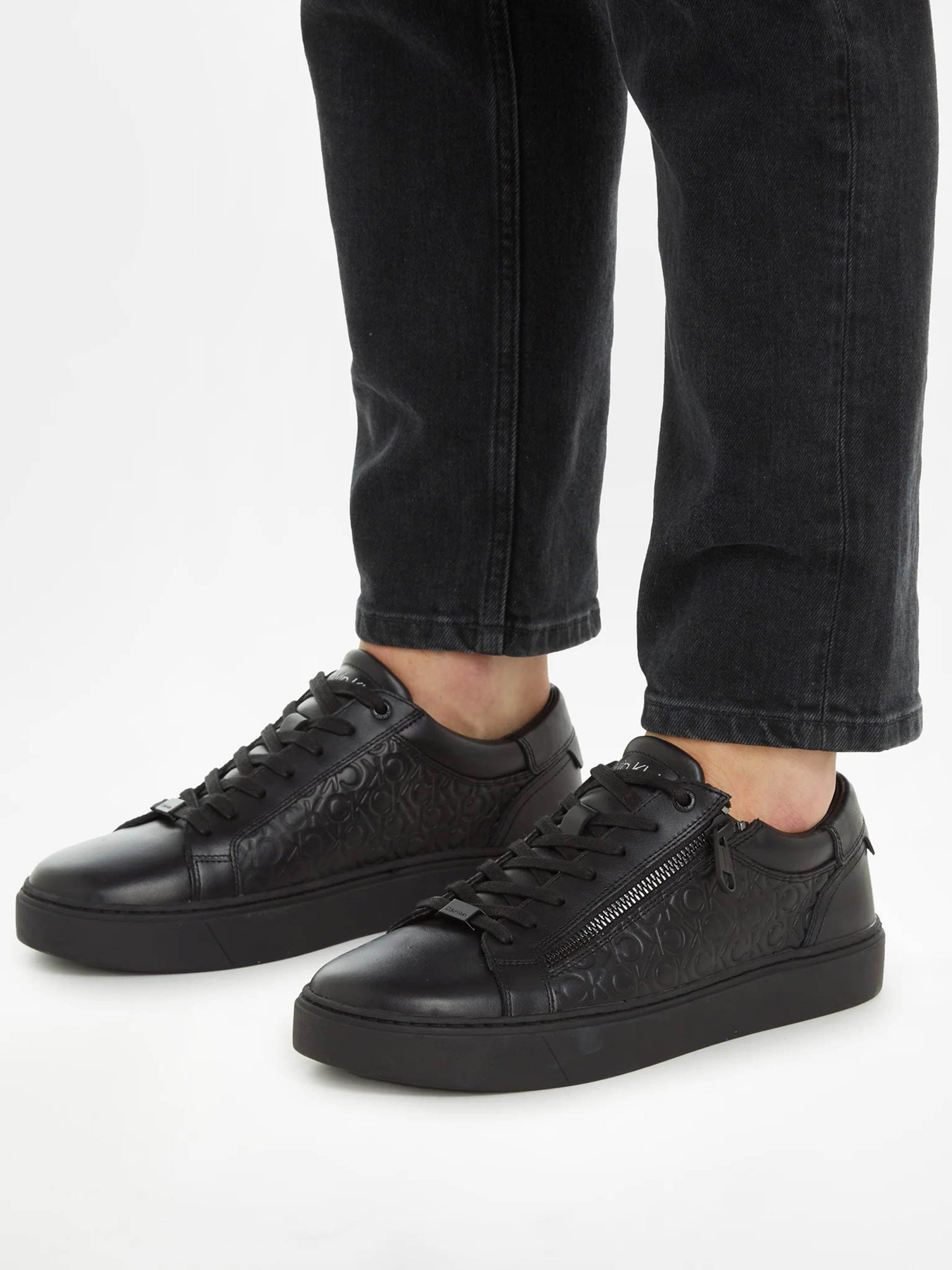 Кеды Calvin Klein Low Top Lace Up W/Zip Mono модель HM0HM01188-0GL Фото