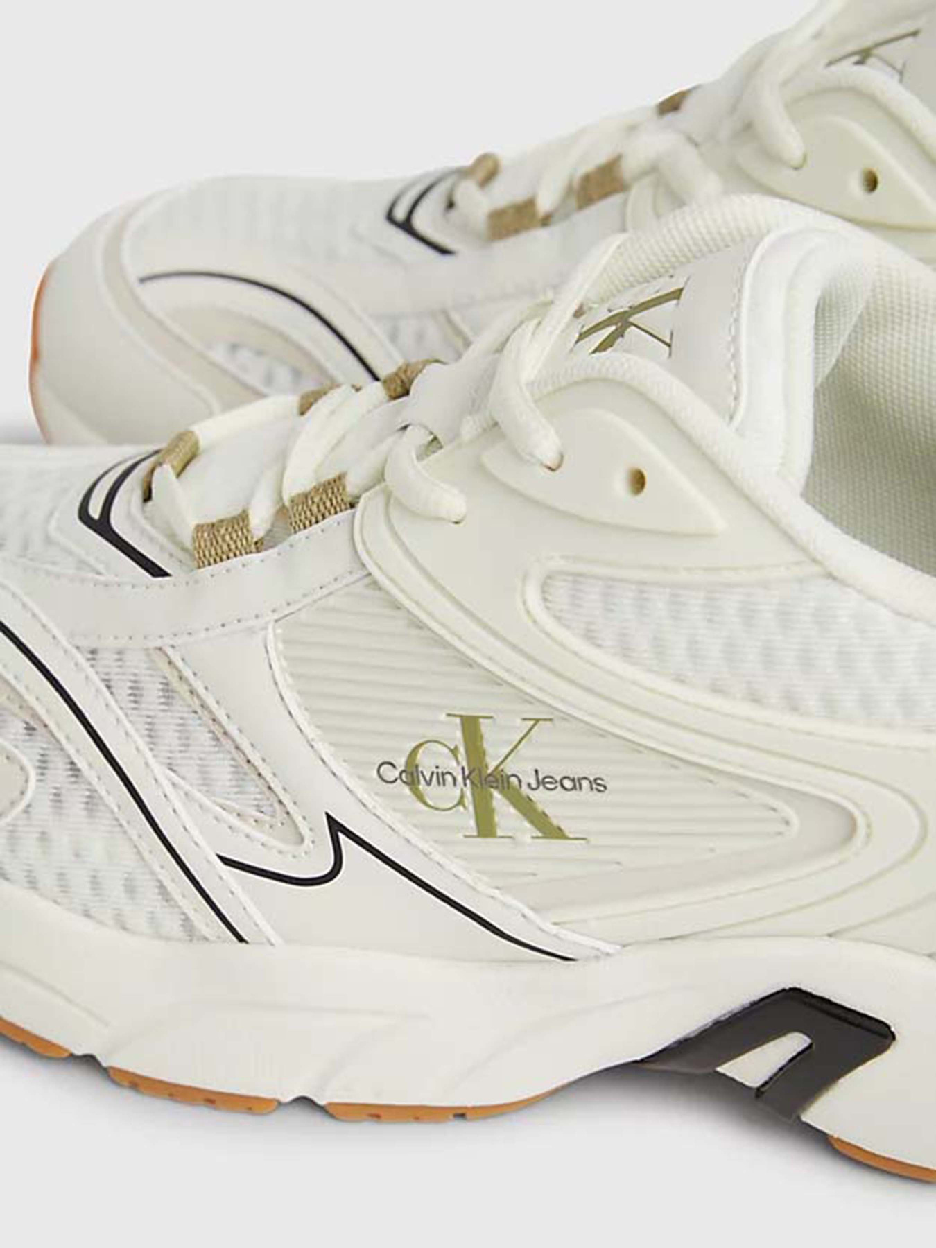 Кросівки Calvin Klein Retro Tennis Low Mix Ml Met модель YM0YM00931-01I Кросівки Calvin Klein Retro Tennis Low Mix Ml Met модель YM0YM00931-01I Фото