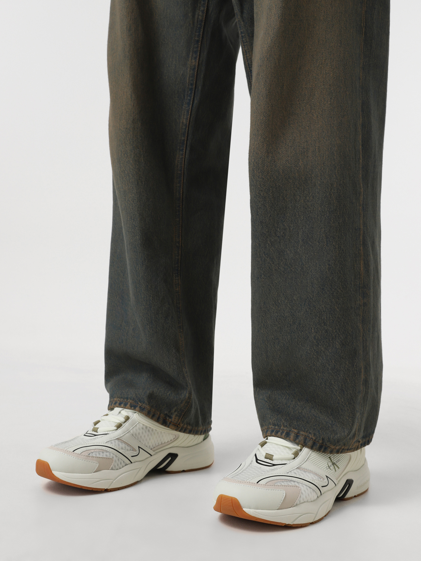 Кросівки Calvin Klein Retro Tennis Low Mix Ml Met модель YM0YM00931-01I Кросівки Calvin Klein Retro Tennis Low Mix Ml Met модель YM0YM00931-01I Фото
