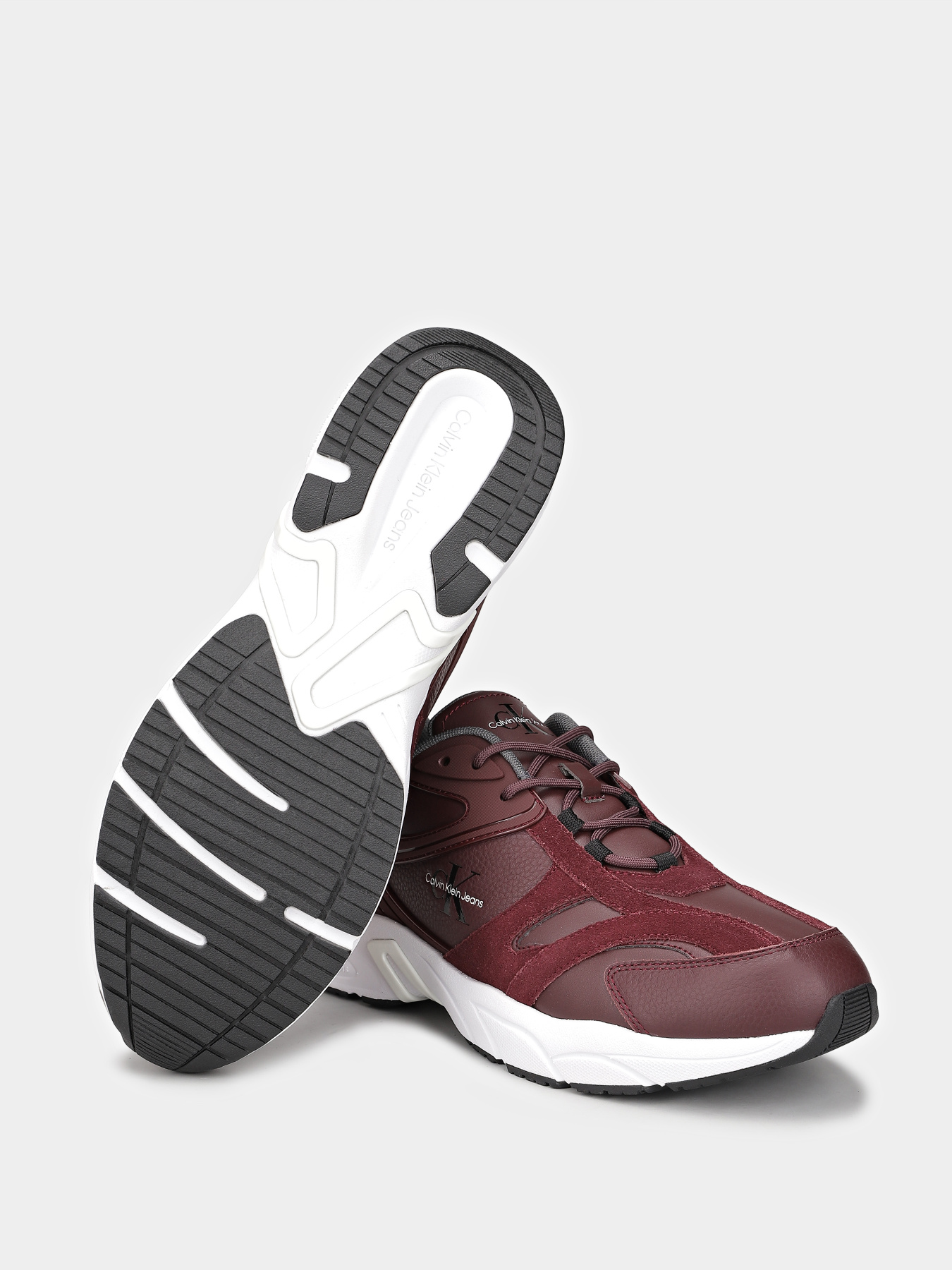 Кроссовки Calvin Klein Leather Trainers модель YM0YM01103-0KX Кроссовки Calvin Klein Leather Trainers модель YM0YM01103-0KX Фото